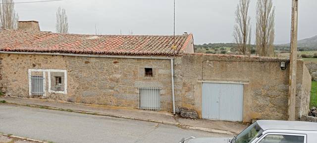 Casa adosada en Venta en Calle Real, 5 en El Mirón