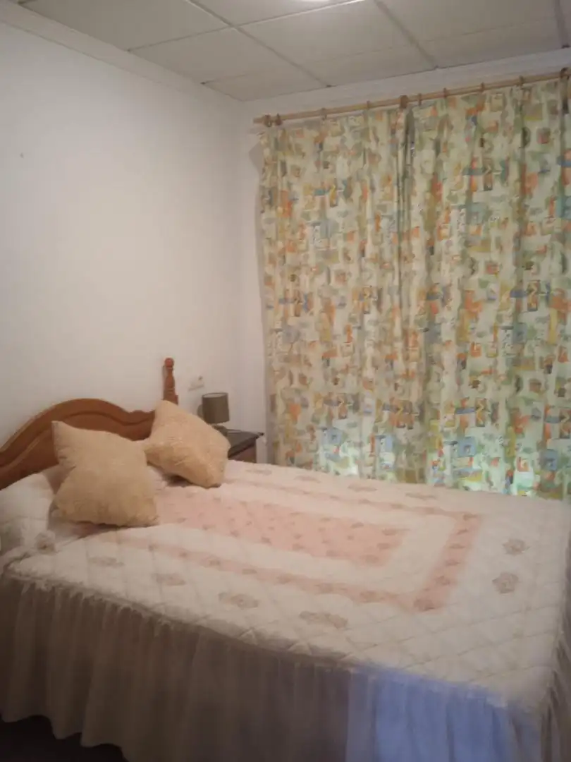 Wohnung zur Miete in Urbanizacion Antillas 1, 1, Playa de las Gaviotas - El Pedrucho Schlafzimmer von Wohnung zur Miete in La Manga del Mar Menor mit Klimaanlage, Privatgarten und Terrasse