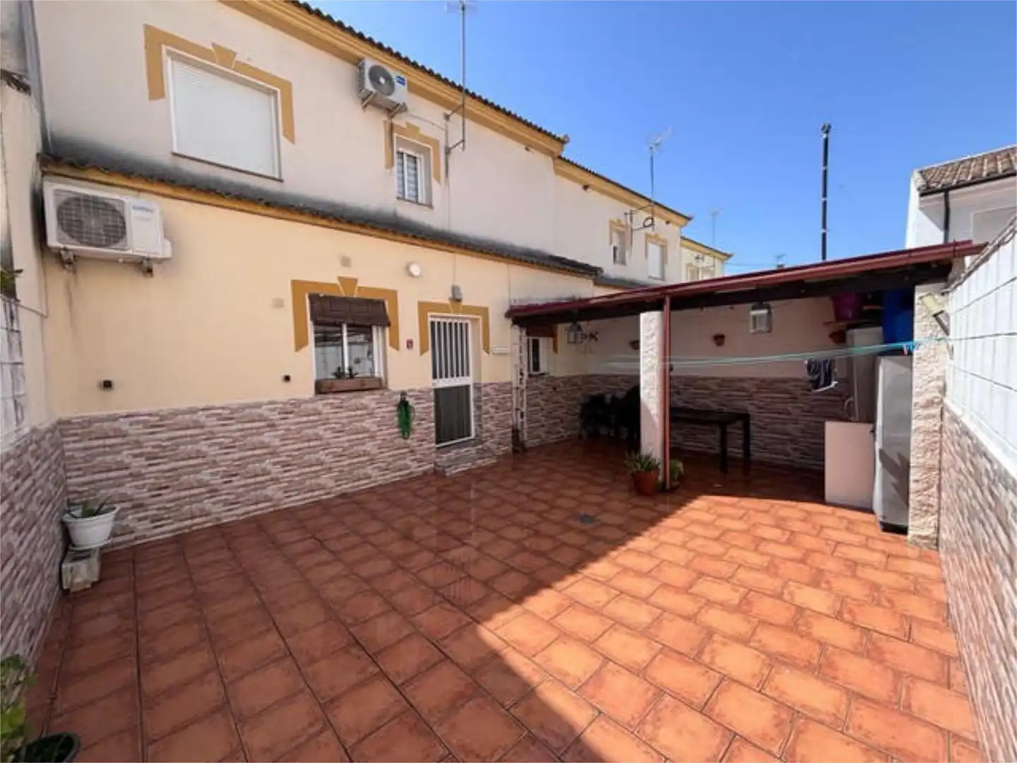 Exterior view of Detached homes for rent in Guadalcázar  with Private garden, Terrace and Storage room