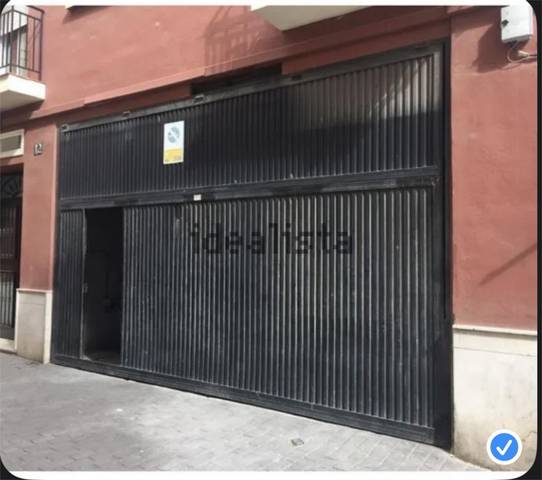 Garaje en Alquiler en Calle Postigos, 30 en La Goleta - San Felipe Neri