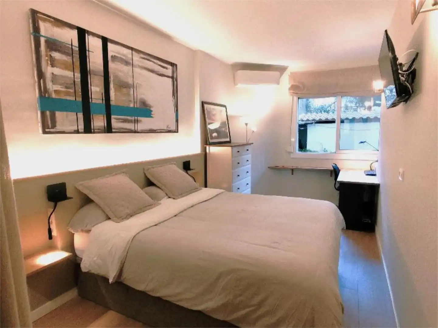 Habitación de Piso para compartir en  Barcelona Capital con Aire acondicionado, Calefacción y Jardín privado