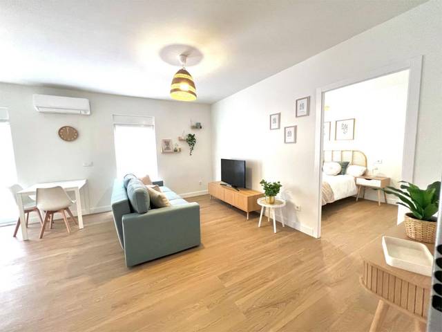 Apartamento en Alquiler en Calle Esperanza Sánchez Carrascosa, 32 en Valdeacederas