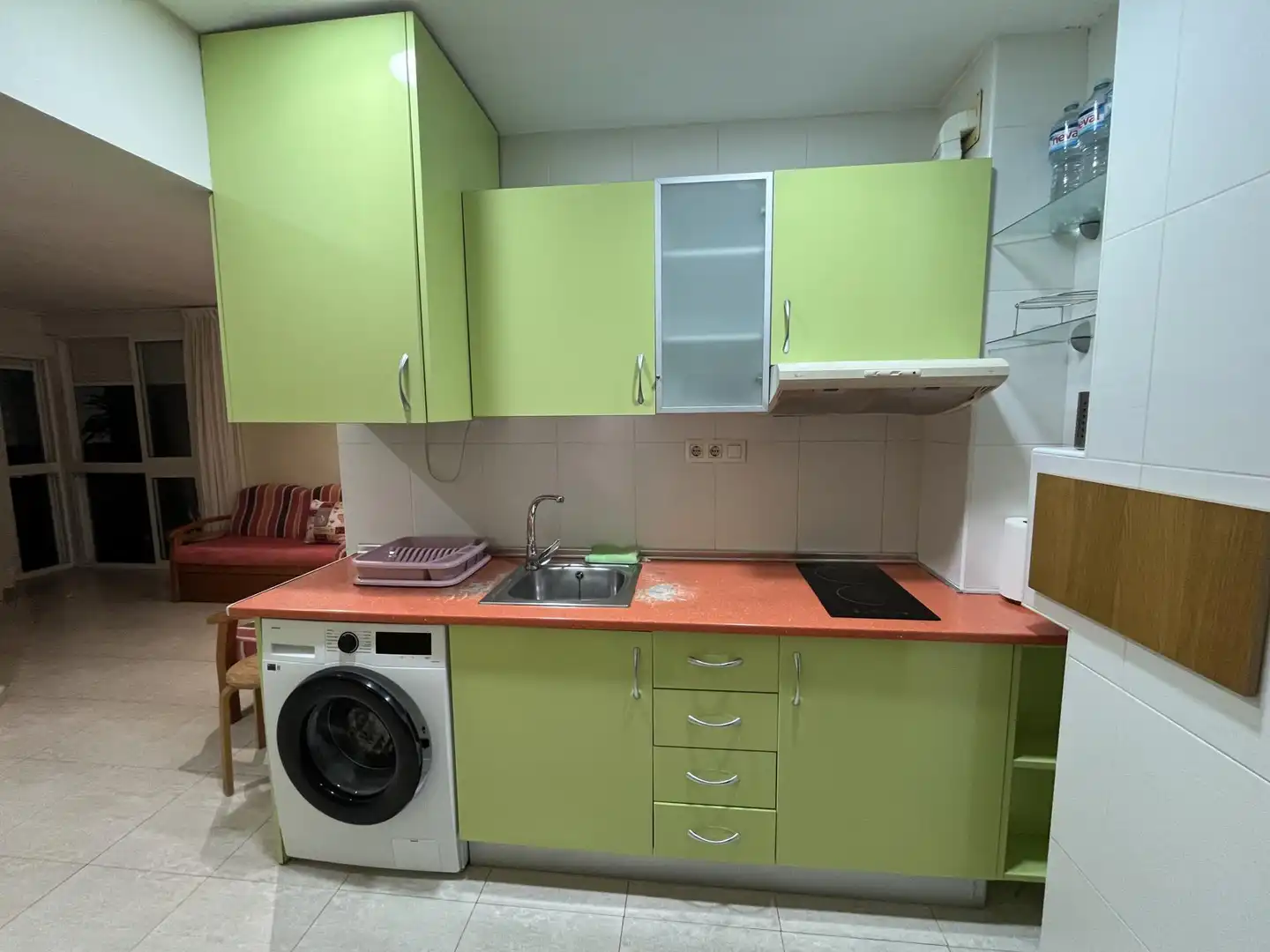 Cuina de Estudi de lloguer en Orihuela amb Jardí privat, Moblat i Aparcament comunitari