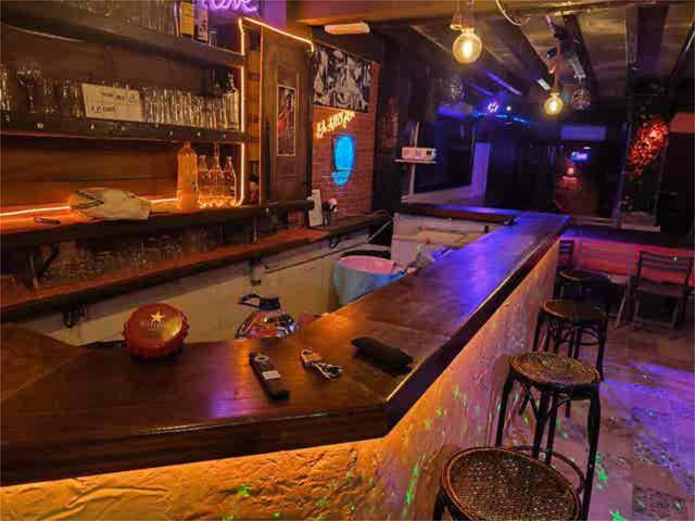 Local comercial en Alquiler en Casco Antiguo - Sta. Cruz - Ayuntamiento