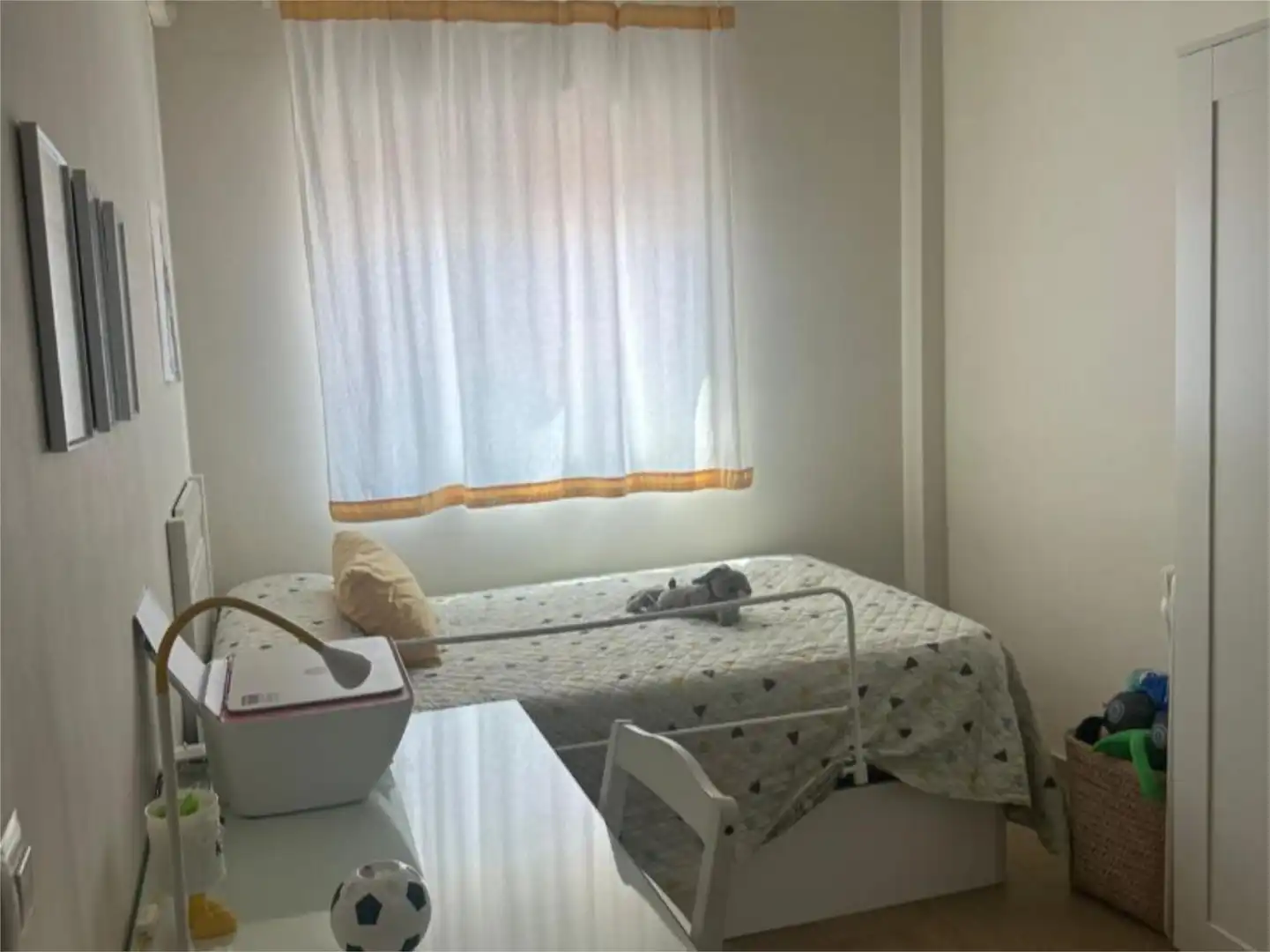 Bedroom of Flat for sale in Valdelacalzada  with Air Conditioner, Terrace and Storage room