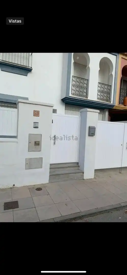 Einfamilien-Reihenhaus zum Verkauf in Calle Nécora, 5, Zahara Pueblo Außenansicht von Einfamilien-Reihenhaus zum Verkauf in Zahara de los Atunes mit Klimaanlage, Heizung und Privatgarten