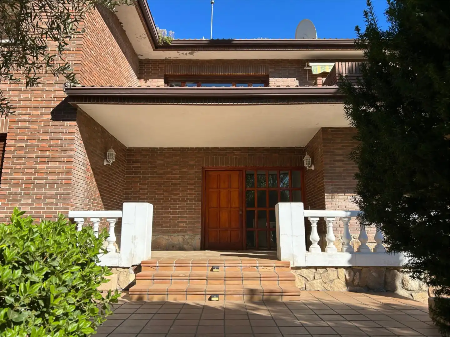 Vista exterior de Casa o chalet de alquiler en Fuente del Fresno con Terraza, Piscina y Balcón