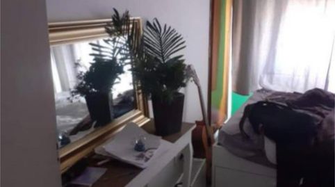 Piso en venta en Carrer del Poeta Llorente, 1, Núcleo Urbano, La Pobla de Vallbona - imagen 5 Foto 5 de Piso en venta en Carrer del Poeta Llorente, 1, Núcleo Urbano, La Pobla de Vallbona