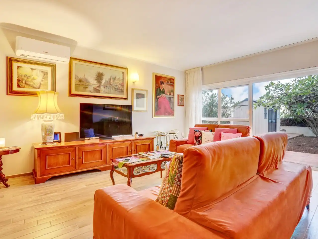 Casa o chalet en venta en Calle Garañaña, Costa del Silencio Sala de estar de Casa o chalet en venta en Arona con Aire acondicionado y Jardín privado