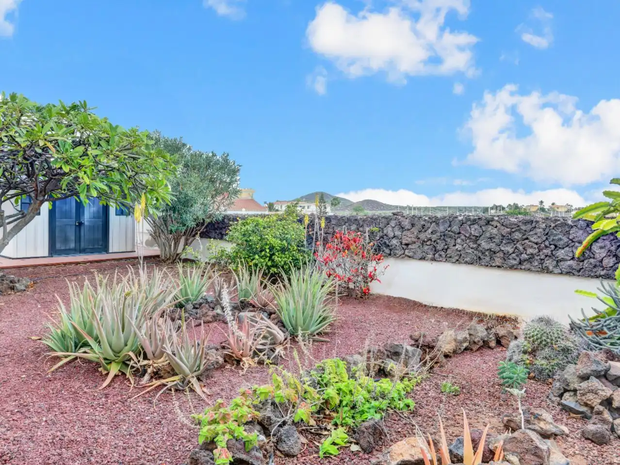 Casa o chalet en venta en Calle Garañaña, Costa del Silencio Vista exterior de Casa o chalet en venta en Arona con Aire acondicionado y Jardín privado