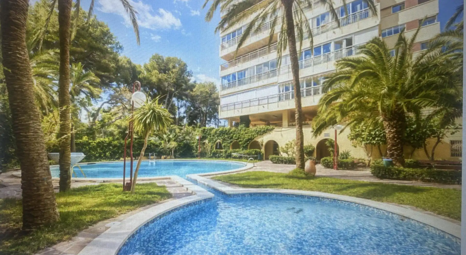 Exterior view of Flat for rent in  Valencia Capital  with Air Conditioner, Terrace and Swimming Pool