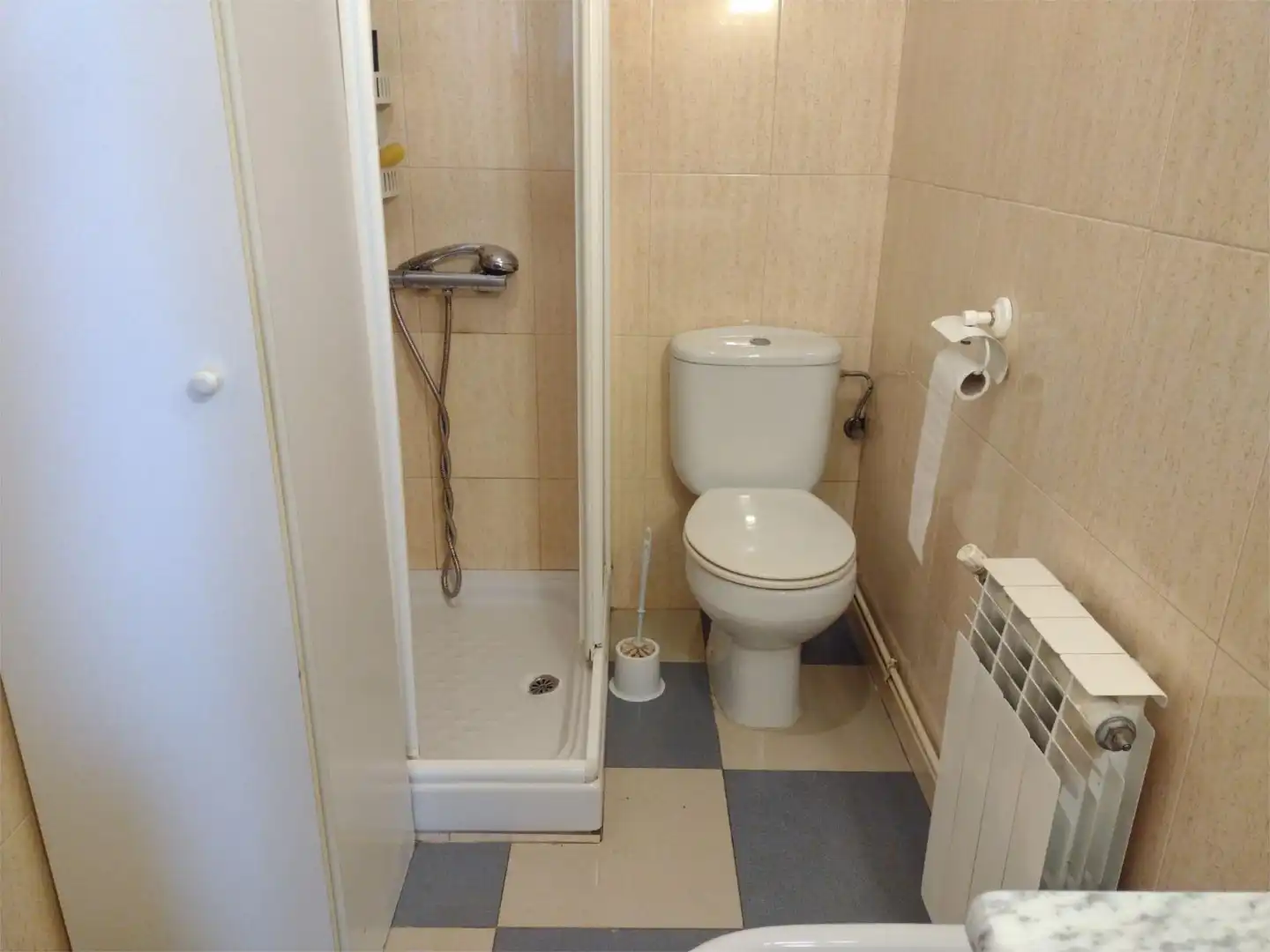 Habitació a Pasaje Belmonte de San José, 11, Alcañiz Habitació a Pasaje Belmonte de San José, 11, Alcañiz