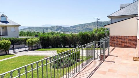 Photo 3 of Houses for sale in Avenida Díaz Ovelar, 2, Villafranca del Bierzo, León