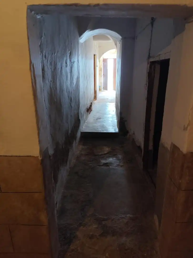 Casa adosada en venda en Torre de Santa María amb Balcó