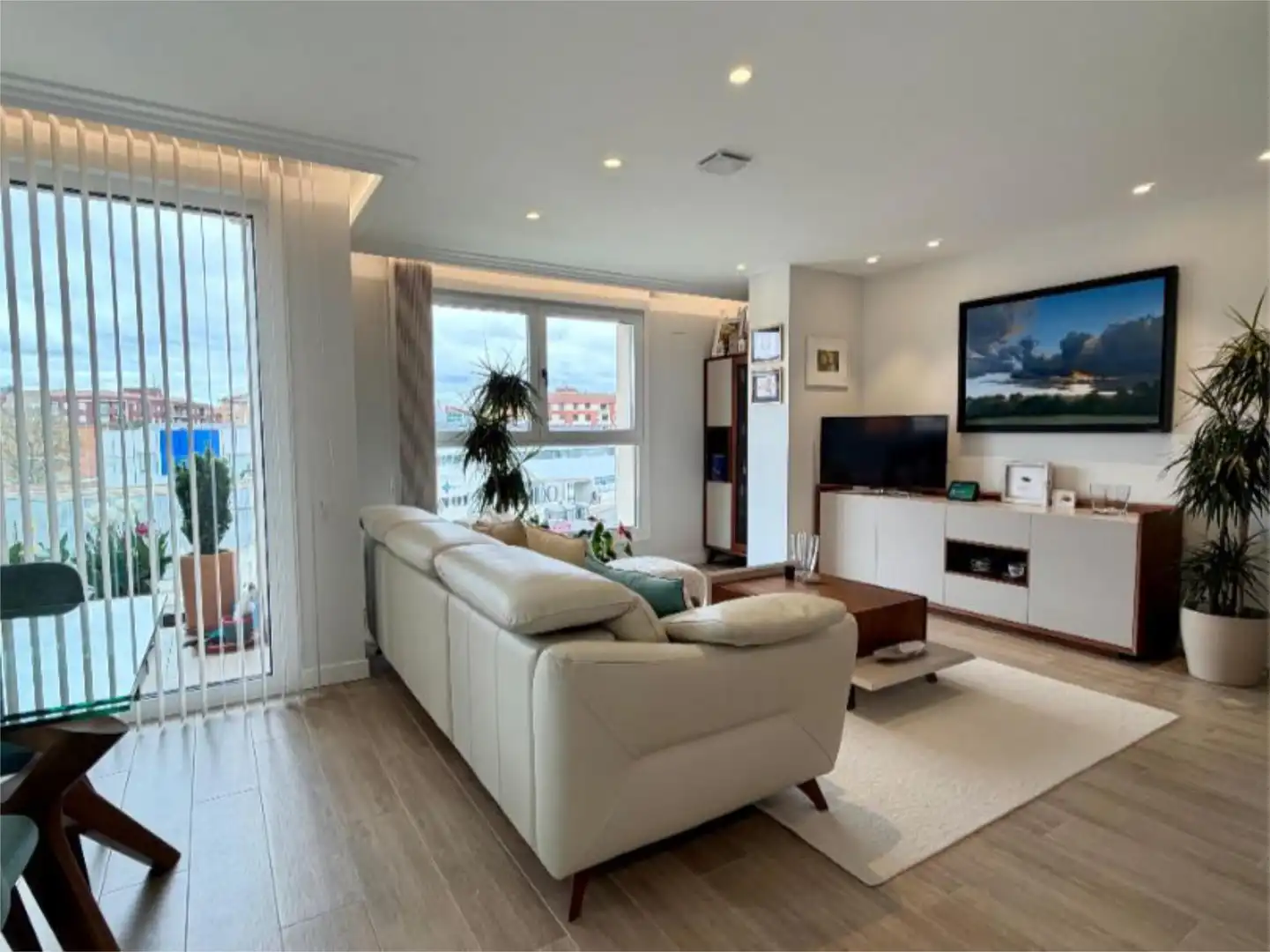 Wohnzimmer von Wohnung zum Verkauf in León Capital  mit Heizung, Terrasse und Abstellraum