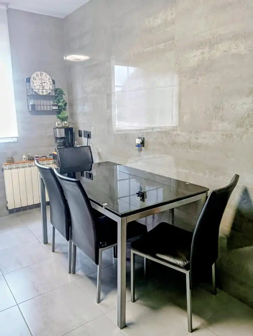Houses for sale in Calle Rey Ordoño, 24, Villaquilambre Dining room of Houses for sale in Villaquilambre with Terrace and Swimming Pool