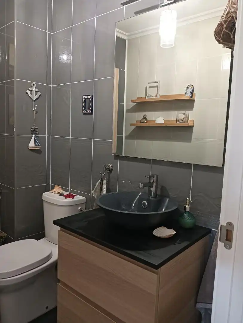 Houses for sale in Calle Rey Ordoño, 24, Villaquilambre Bathroom of Houses for sale in Villaquilambre with Terrace and Swimming Pool