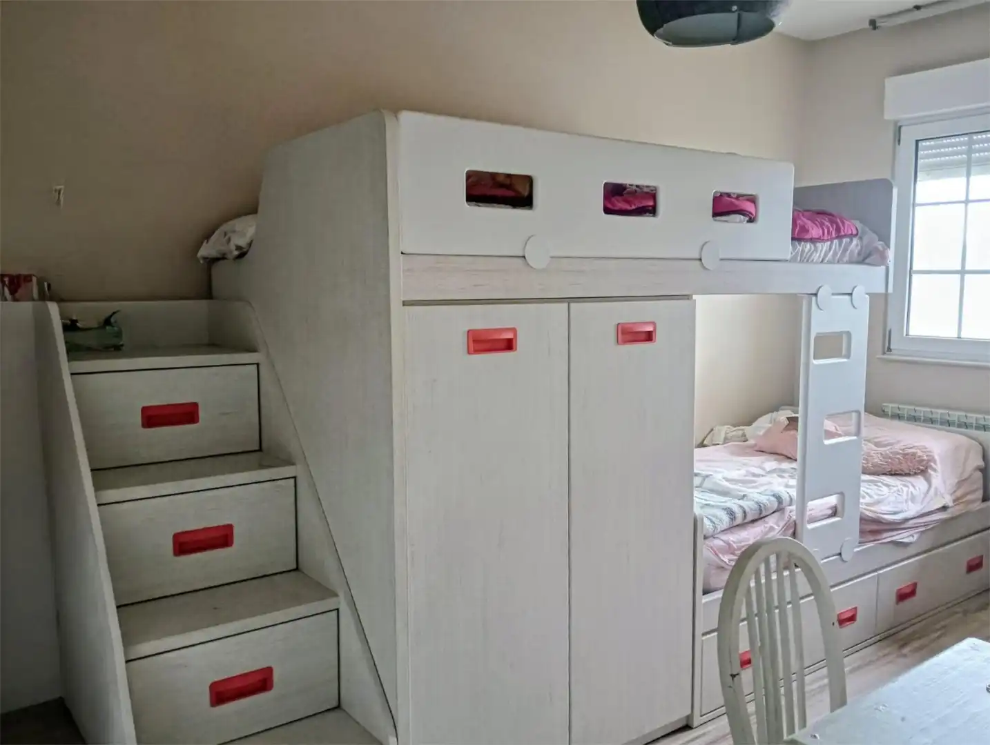 Houses for sale in Calle Rey Ordoño, 24, Villaquilambre Bedroom of Houses for sale in Villaquilambre with Terrace and Swimming Pool