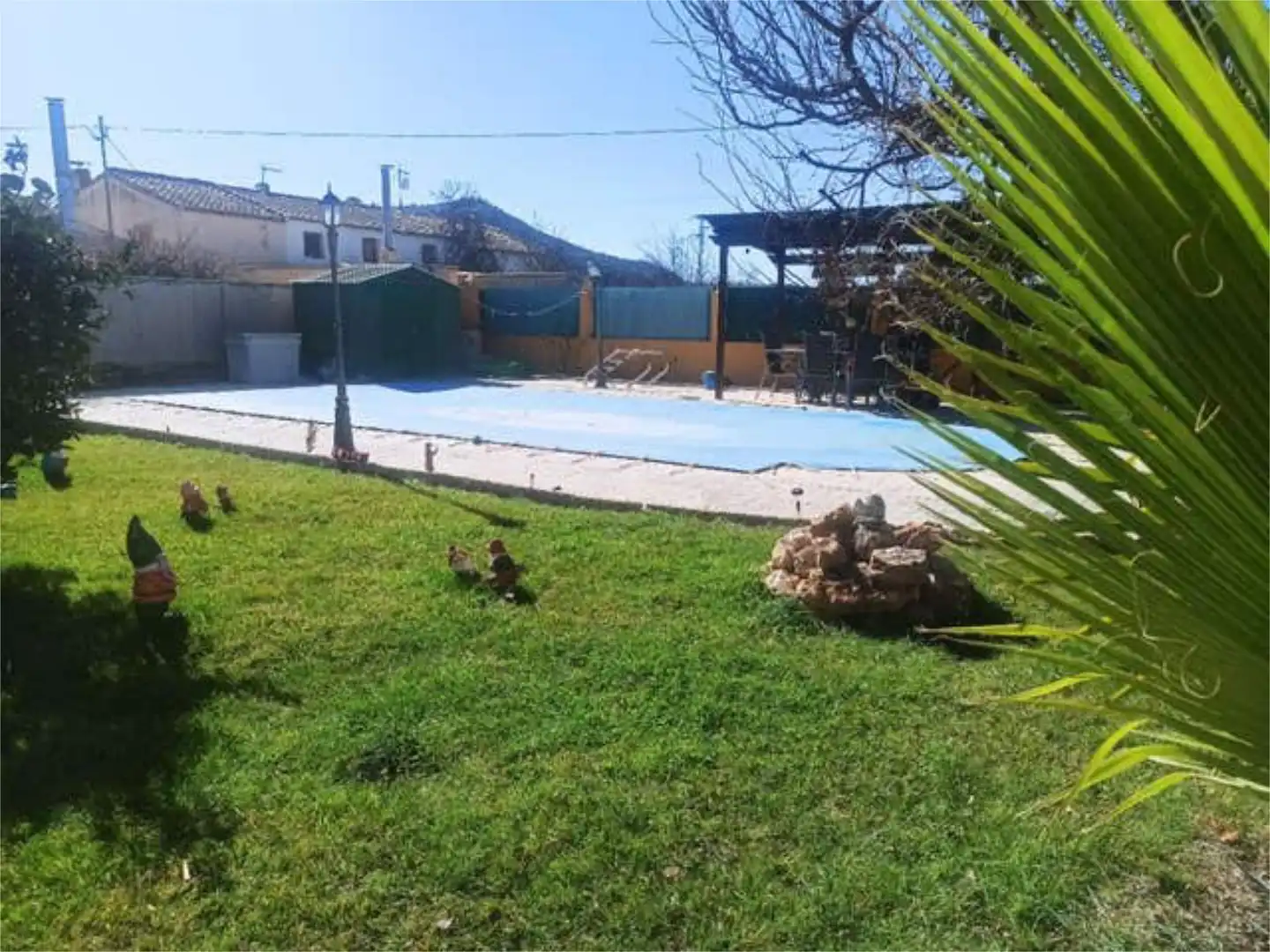 Casa adosada en venda a Caravaca de la Cruz Piscina de Casa adosada en venda en Caravaca de la Cruz amb Jardí privat, Terrassa i Traster
