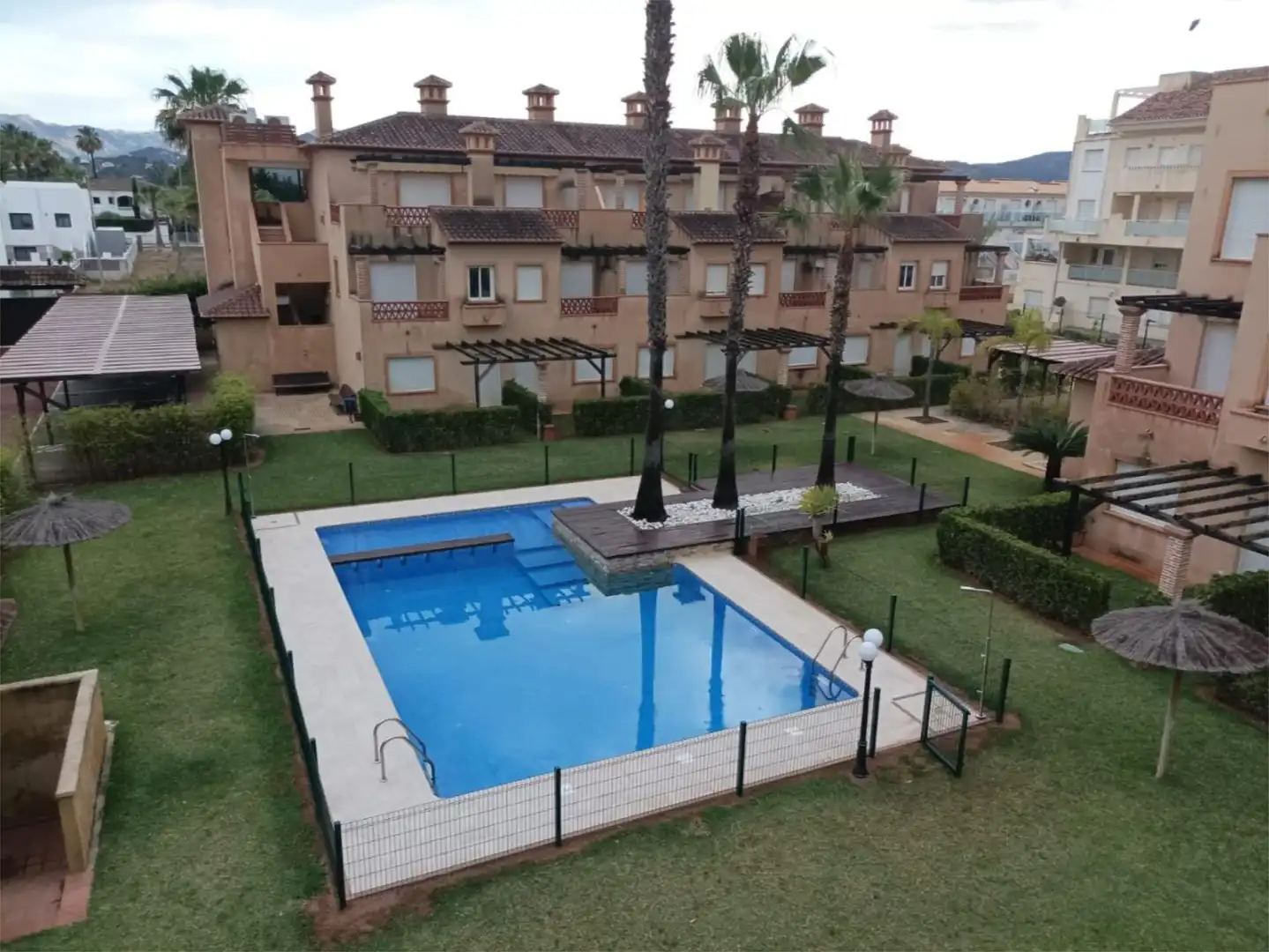 Piso de alquiler en Carrer de Beniflà, 3, Oliva Playa Piscina de Piso de alquiler en Oliva con Aire acondicionado, Calefacción y Jardín privado