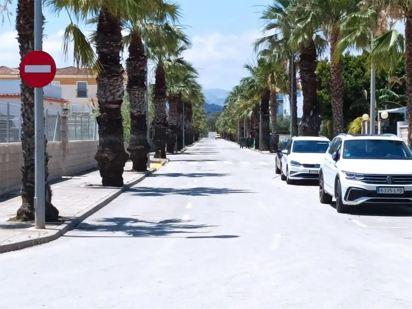 Piso de alquiler en Carrer de Beniflà, 3, Oliva Playa Vista exterior de Piso de alquiler en Oliva con Aire acondicionado, Calefacción y Jardín privado