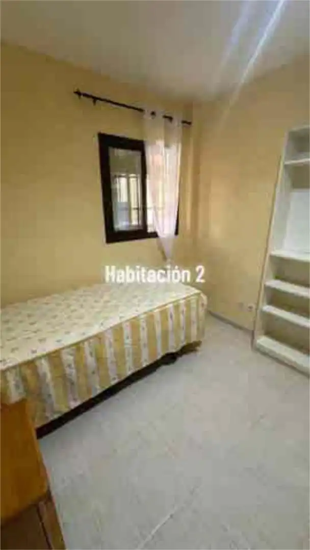Apartamento en venta en Cho - Parque de la Reina Habitación de Apartamento en venta en Arona con Terraza