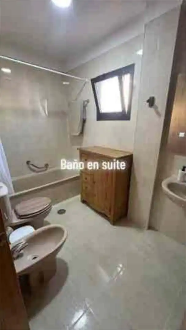 Apartamento en venta en Cho - Parque de la Reina Baño de Apartamento en venta en Arona con Terraza