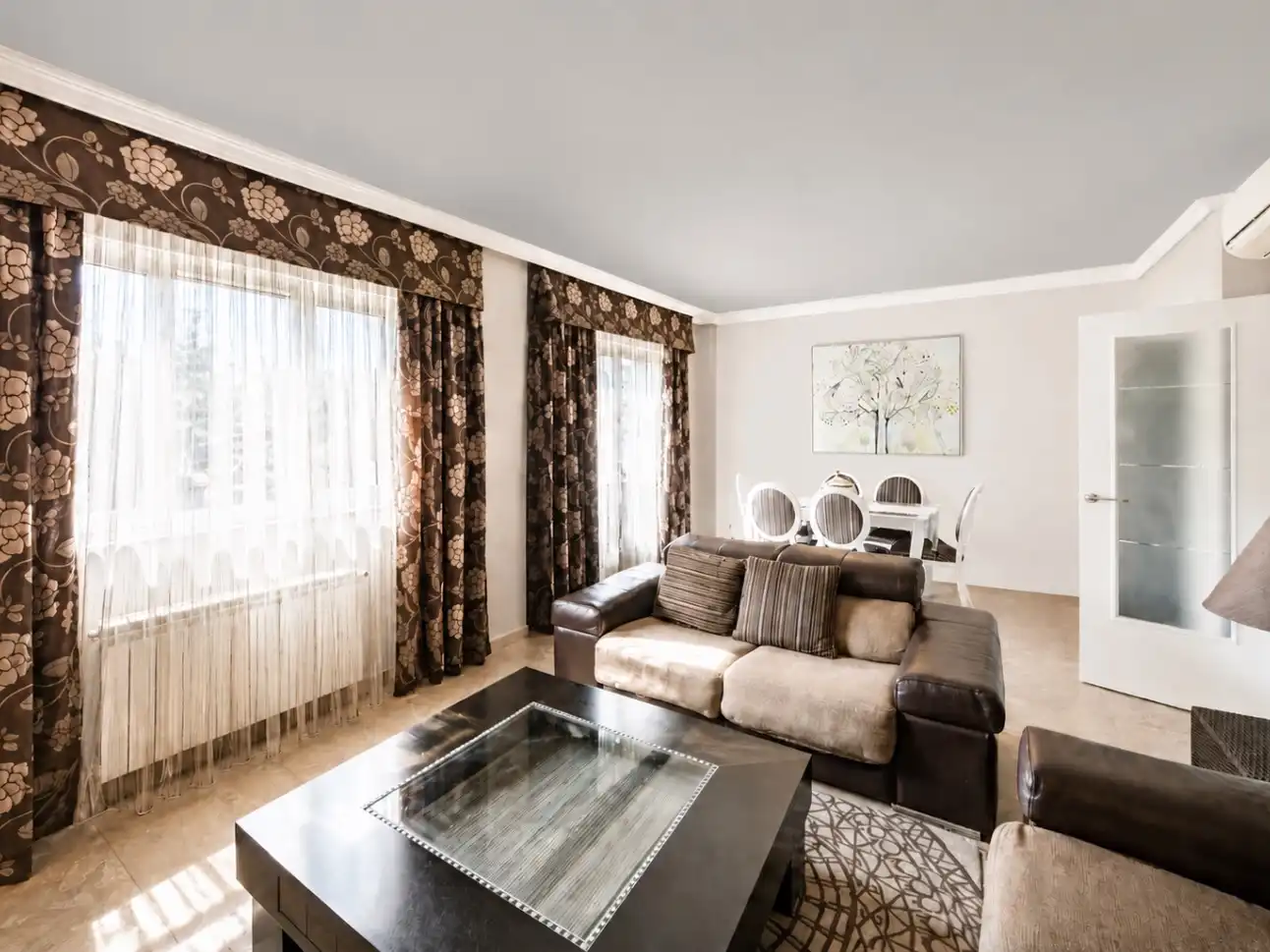 Houses for sale in Calle Madeira, 1, Señorío de Illescas Living room of Houses for sale in Illescas with Air Conditioner, Terrace and Swimming Pool