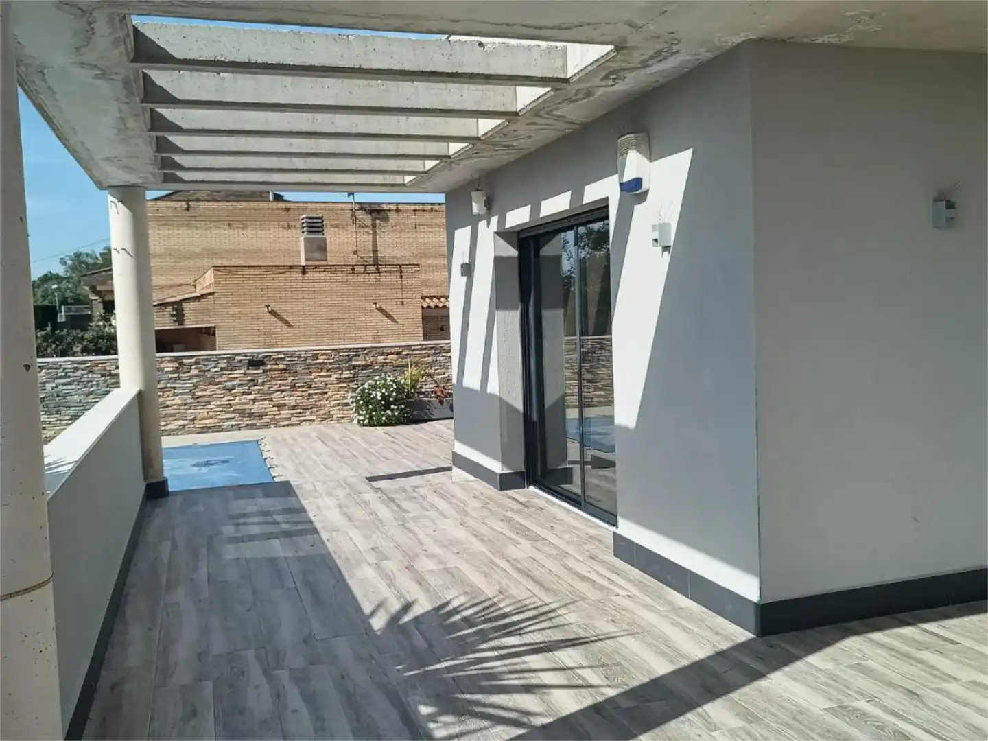 Casa adosada en venda a Carrer Dels Clavells, 4, Els Pallaresos Terrassa de Casa adosada en venda en Els Pallaresos amb Aire condicionat, Terrassa i Piscina