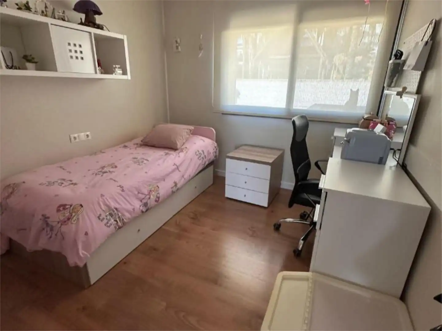 Casa adosada en venda a Carrer Dels Clavells, 4, Els Pallaresos Dormitori de Casa adosada en venda en Els Pallaresos amb Aire condicionat, Terrassa i Piscina