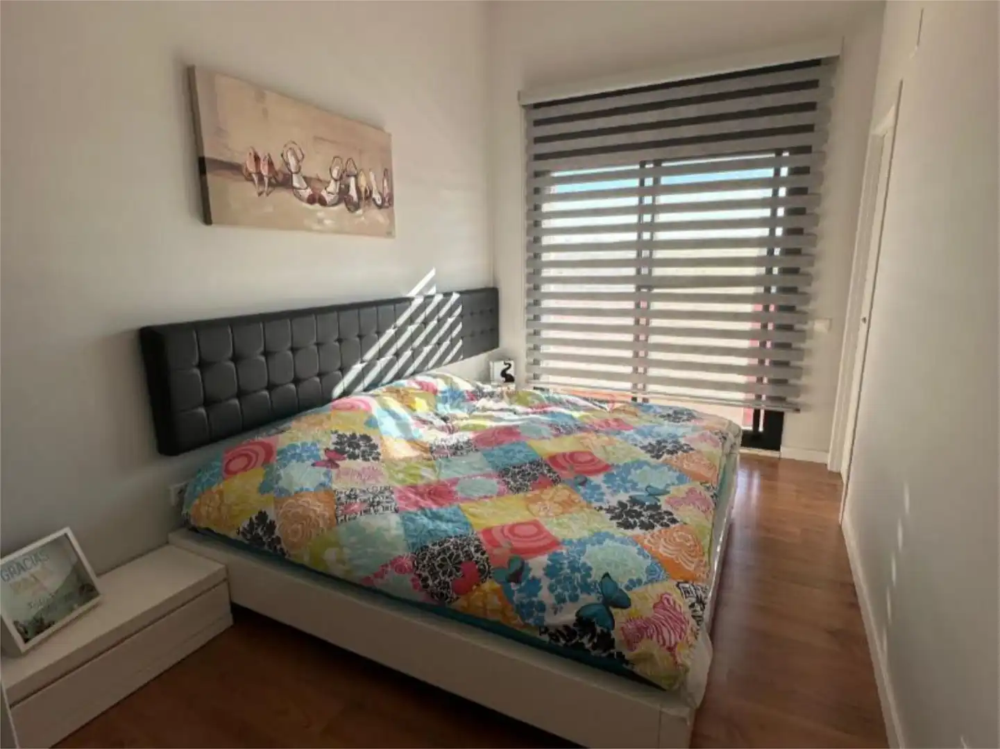 Casa adosada en venda a Carrer Dels Clavells, 4, Els Pallaresos Dormitori de Casa adosada en venda en Els Pallaresos amb Aire condicionat, Terrassa i Piscina