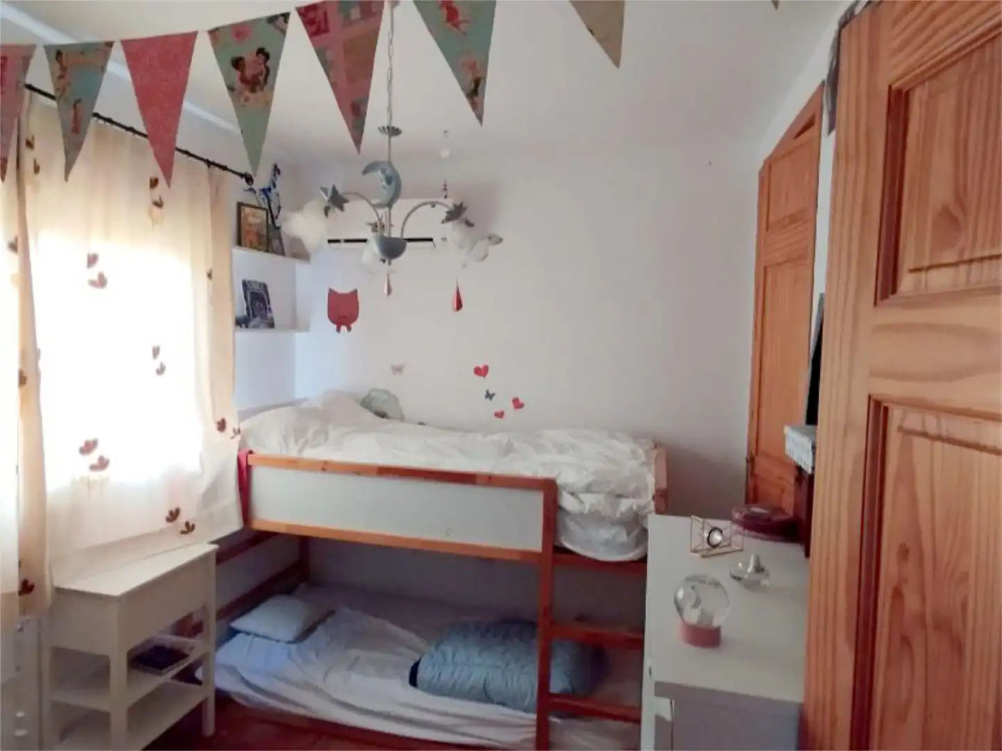 Casa adosada en venda a Calle Begonia, 4, Sierra de Yeguas Dormitori de Casa adosada en venda en Sierra de Yeguas amb Aire condicionat, Calefacció i Jardí privat
