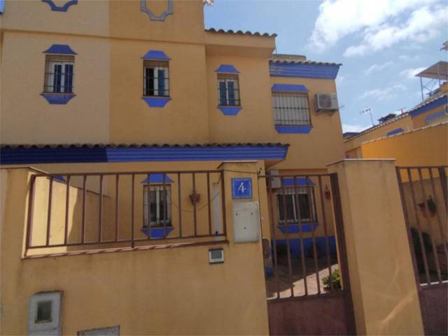 Casa adosada en Venta en Calle Begonia, 4 en Sierra de Yeguas