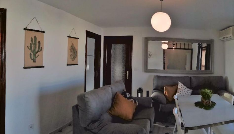 Flat for rent in Avenida de Miraflores, 97, Cruz Roja, Sevilla Capital - image 1 Photo 1 of Flat for rent in Avenida de Miraflores, 97, Cruz Roja, Sevilla Capital