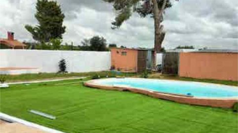 Foto 2 de Casa adosada de alquiler en Montserrat, Valencia