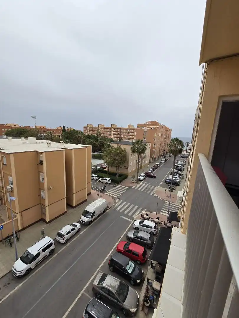 Room in Avenida Alhambra, 17, Ciudad Jardín - Tagarete - El Zapillo