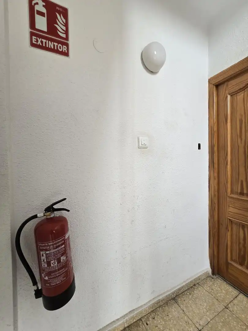 Room in Avenida Alhambra, 17, Ciudad Jardín - Tagarete - El Zapillo