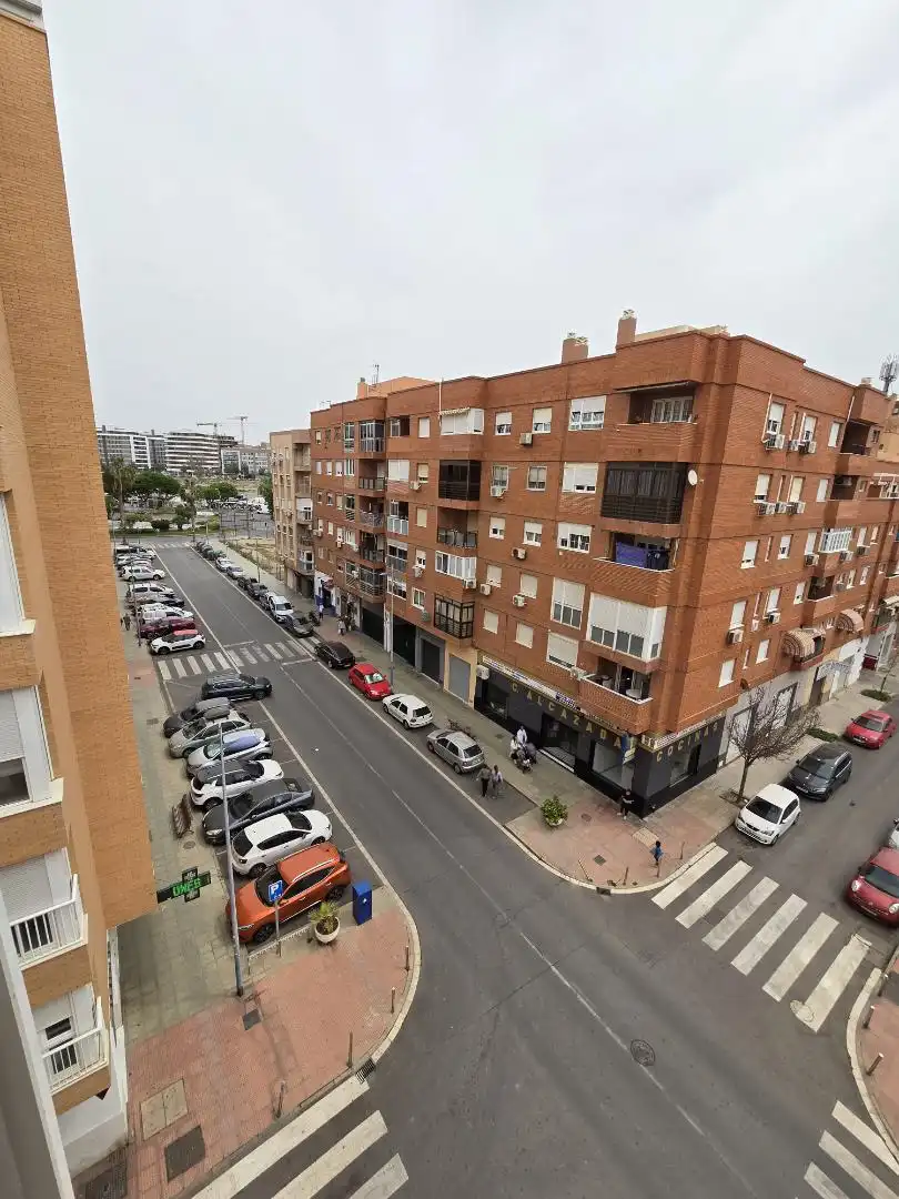 Room in Avenida Alhambra, 17, Ciudad Jardín - Tagarete - El Zapillo