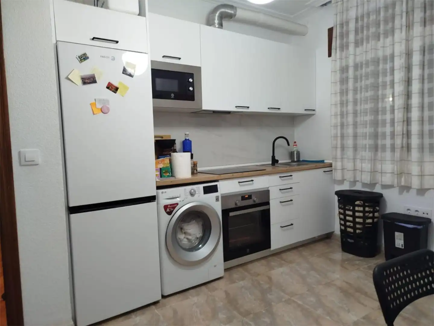 Casa o xalet de lloguer a Avenida Rocío Durcal, 9, Paraíso Arenal - La Colina Cuina de Casa o xalet de lloguer en Córdoba amb Aire condicionat, Calefacció i Terrassa