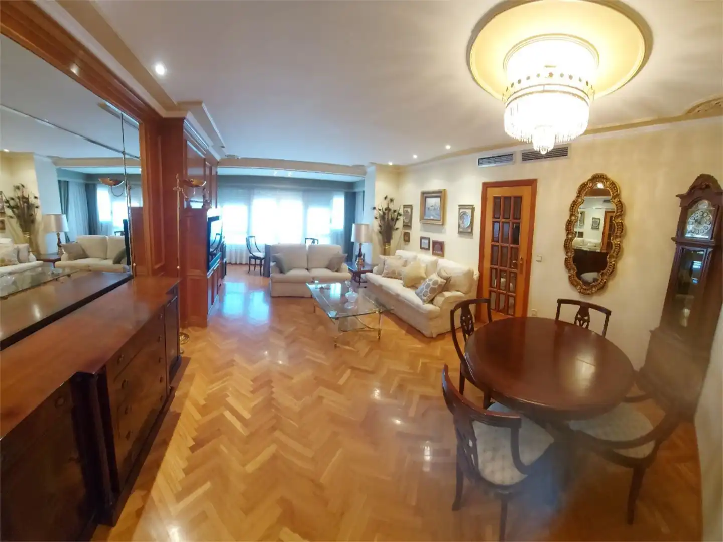 Sala de estar de Piso de alquiler en  Zaragoza Capital con Aire acondicionado, Calefacción y Parquet