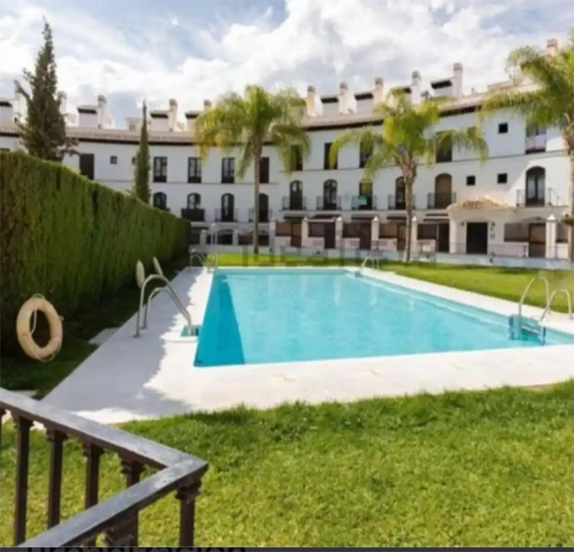 Jardín de Piso en venta en Vélez de Benaudalla con Aire acondicionado, Terraza y Piscina