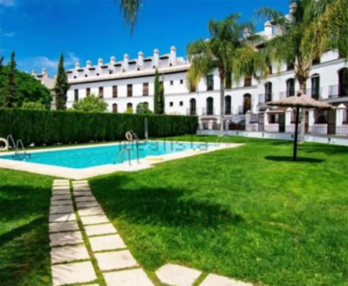 Jardín de Piso en venta en Vélez de Benaudalla con Aire acondicionado, Terraza y Piscina