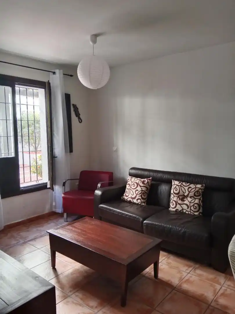 Sala de estar de Piso en venta en Vélez de Benaudalla con Aire acondicionado, Terraza y Piscina