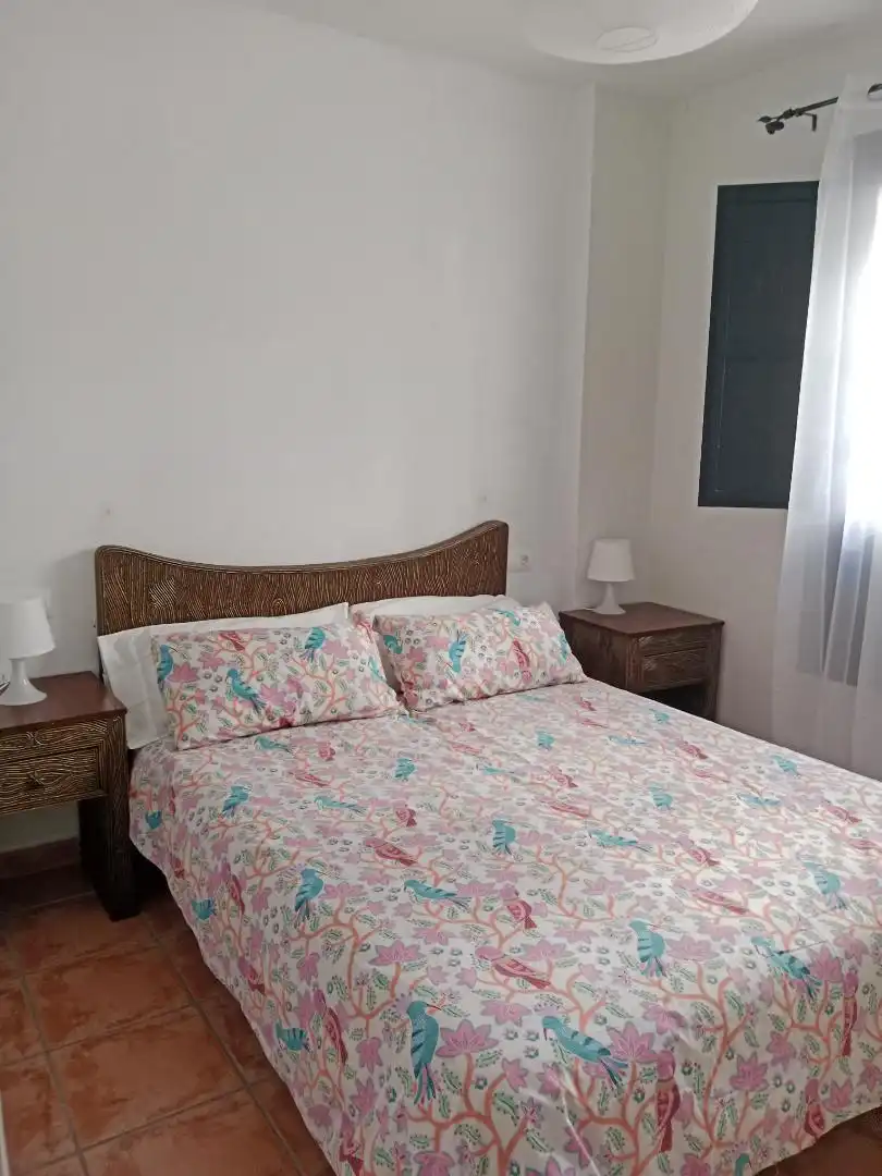 Habitación de Piso en venta en Vélez de Benaudalla con Aire acondicionado, Terraza y Piscina