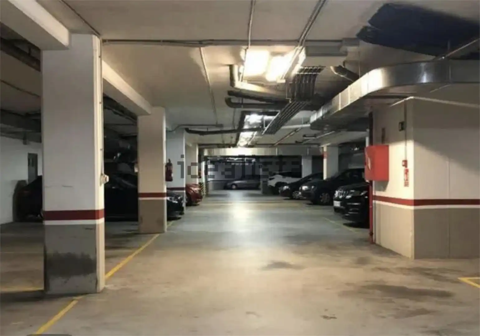 Parkplatz von Garage zur Miete in Oleiros
