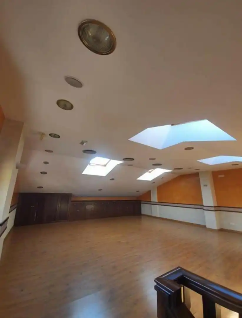 Commercial properties for sale in Villagonzalo Pedernales  with Air Conditioner