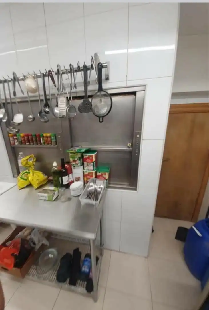 Kitchen of Commercial properties for sale in Villagonzalo Pedernales  with Air Conditioner