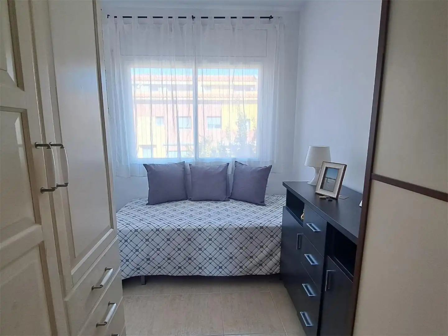 Casa adosada en venta en Doctor Freud, 2, Bonavista Habitación de Casa adosada en venta en El Vendrell con Terraza, Piscina y Balcón