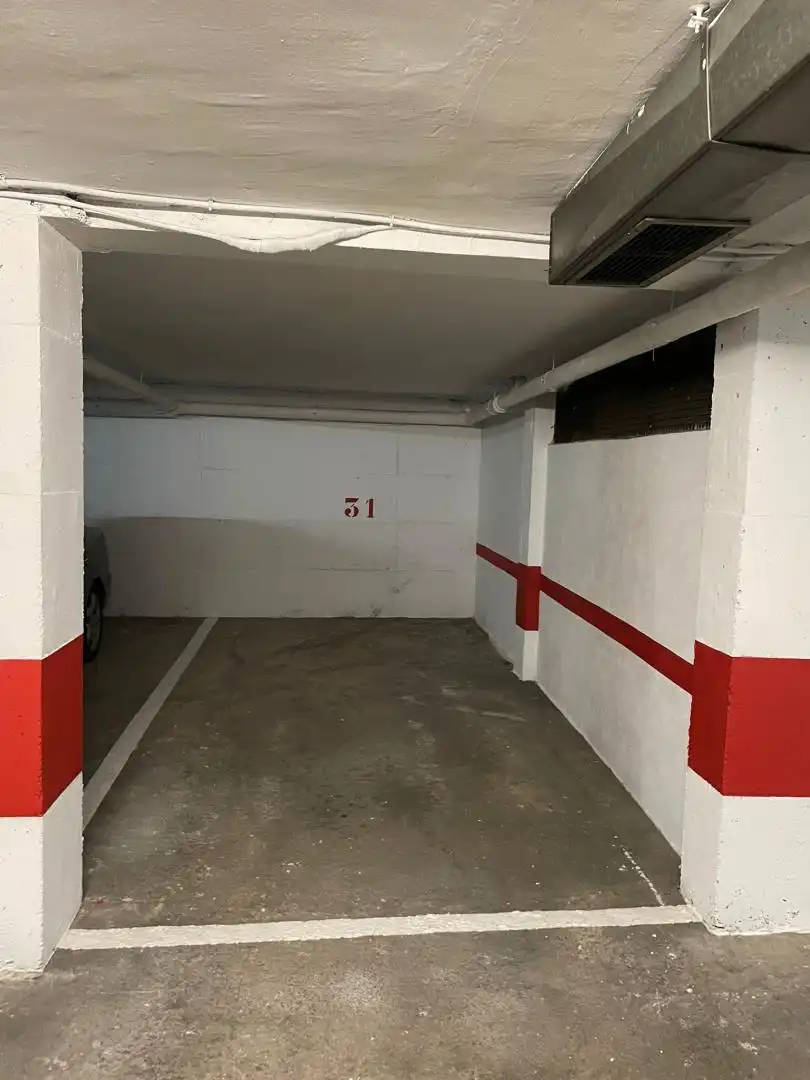 Garatge en venda a Calle Maese Calvo, 6, Santa Teresa - San Pedro Cardeña Aparcament de Garatge en venda en Burgos