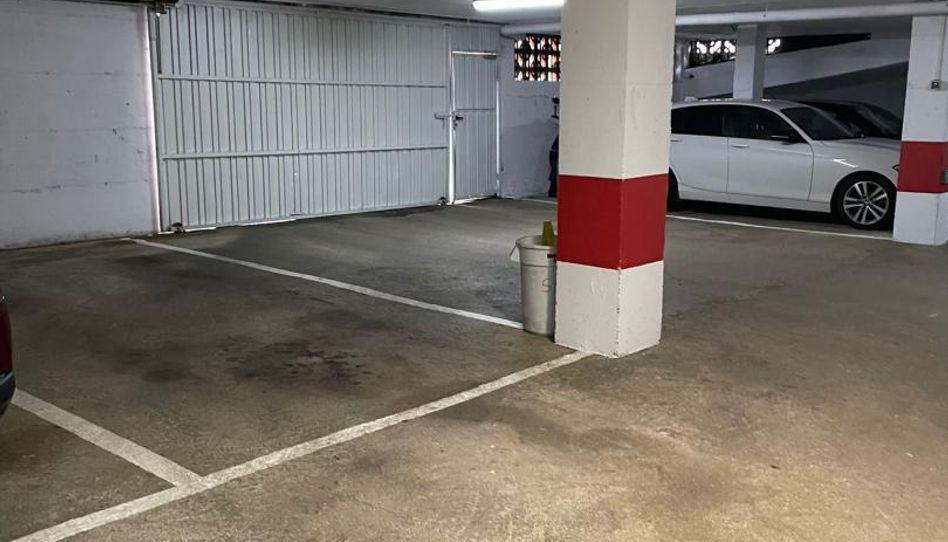 Garaje en venta en Calle Maese Calvo, 6, Santa Teresa - San Pedro Cardeña, Burgos Capital - imagen 1 Foto 1 de Garaje en venta en Calle Maese Calvo, 6, Santa Teresa - San Pedro Cardeña, Burgos Capital